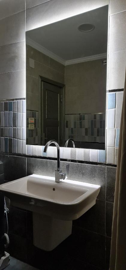 Comfy 2-Bedrooms Apartment In Cairo 44-2 Exterior foto